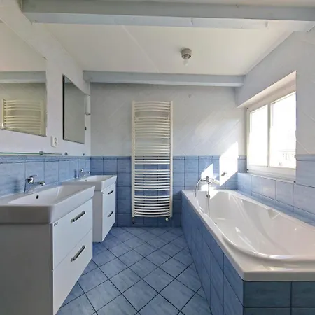 Elegant And Spacious 4br Loft In Charming Vinohrady * Прага